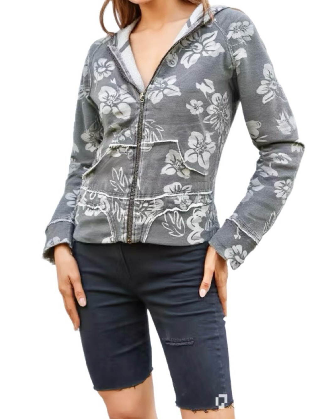Bluenotes Floral Grunge Distressed Hoodie in Gray Size Small